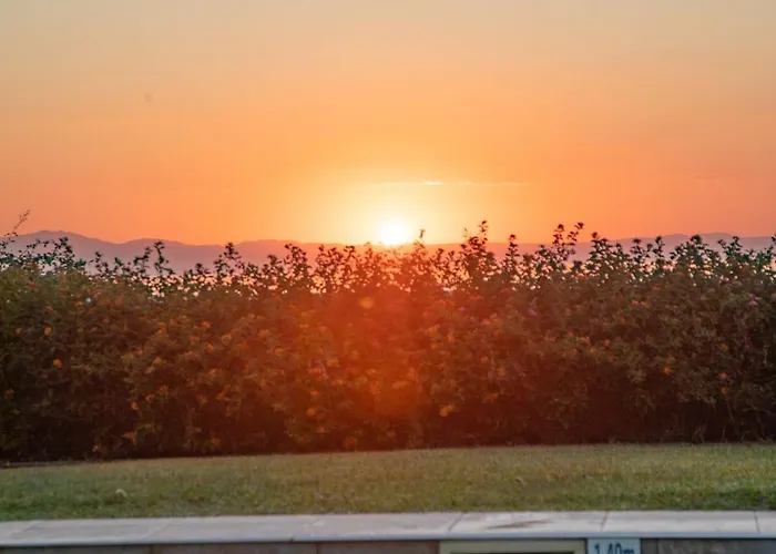 Sunny Tria Villa