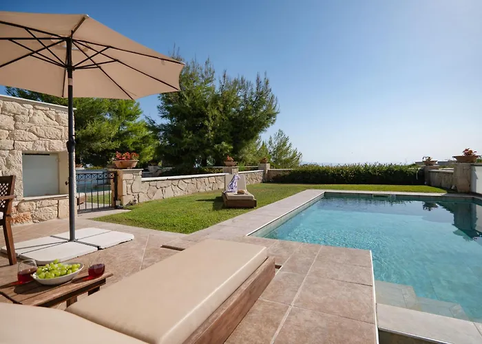 Sunny Tria Villa