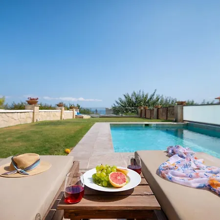Sunny Tria Villa Chaniotis