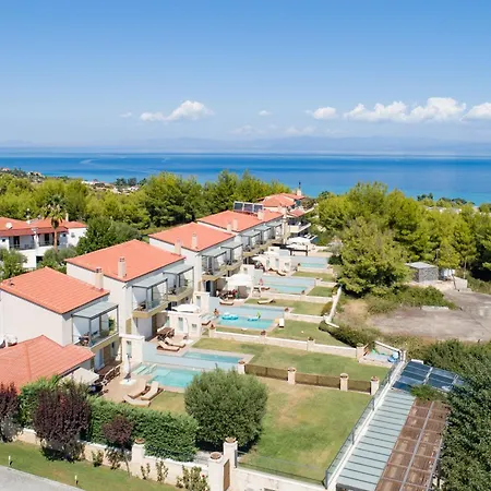 Sunny Tria Villa
